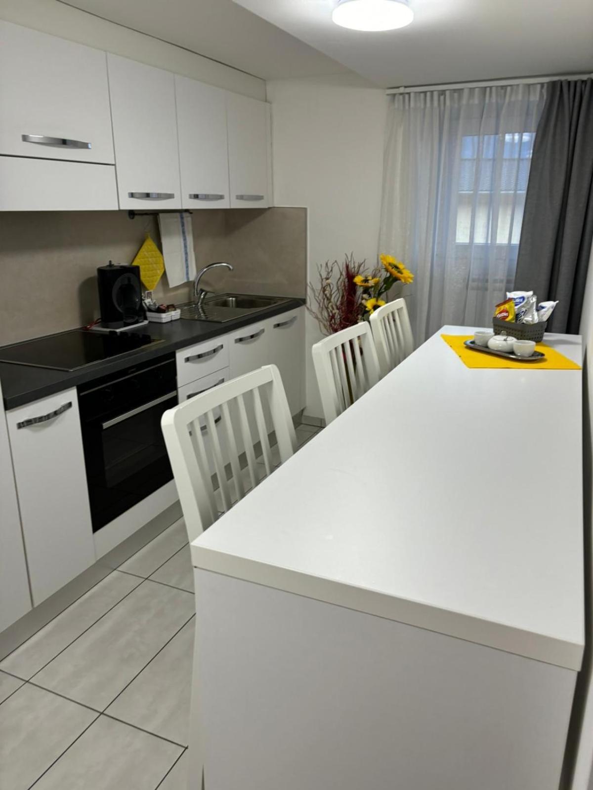 Residenza Giovanni コントネ エクステリア 写真
