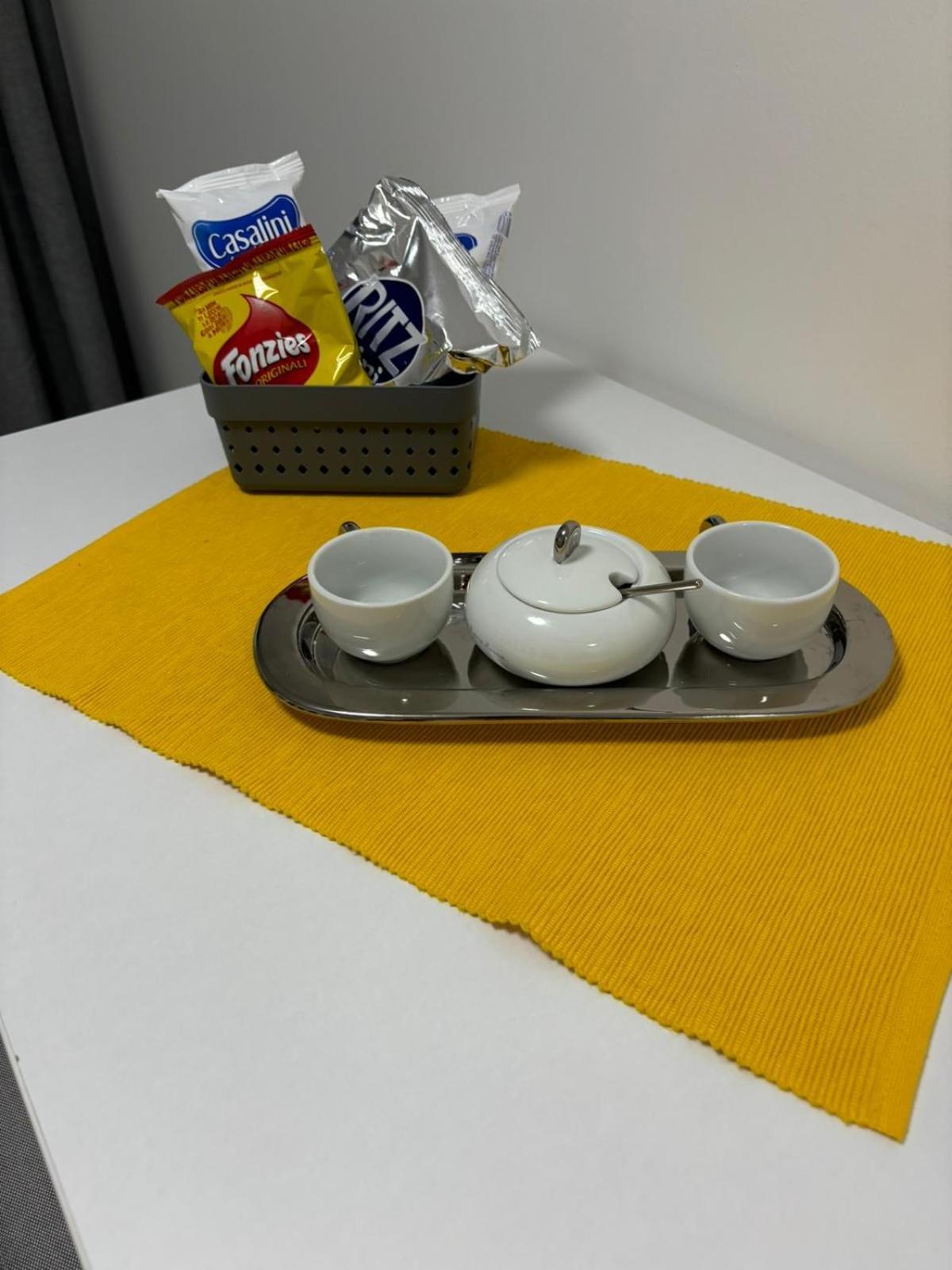 Residenza Giovanni コントネ エクステリア 写真