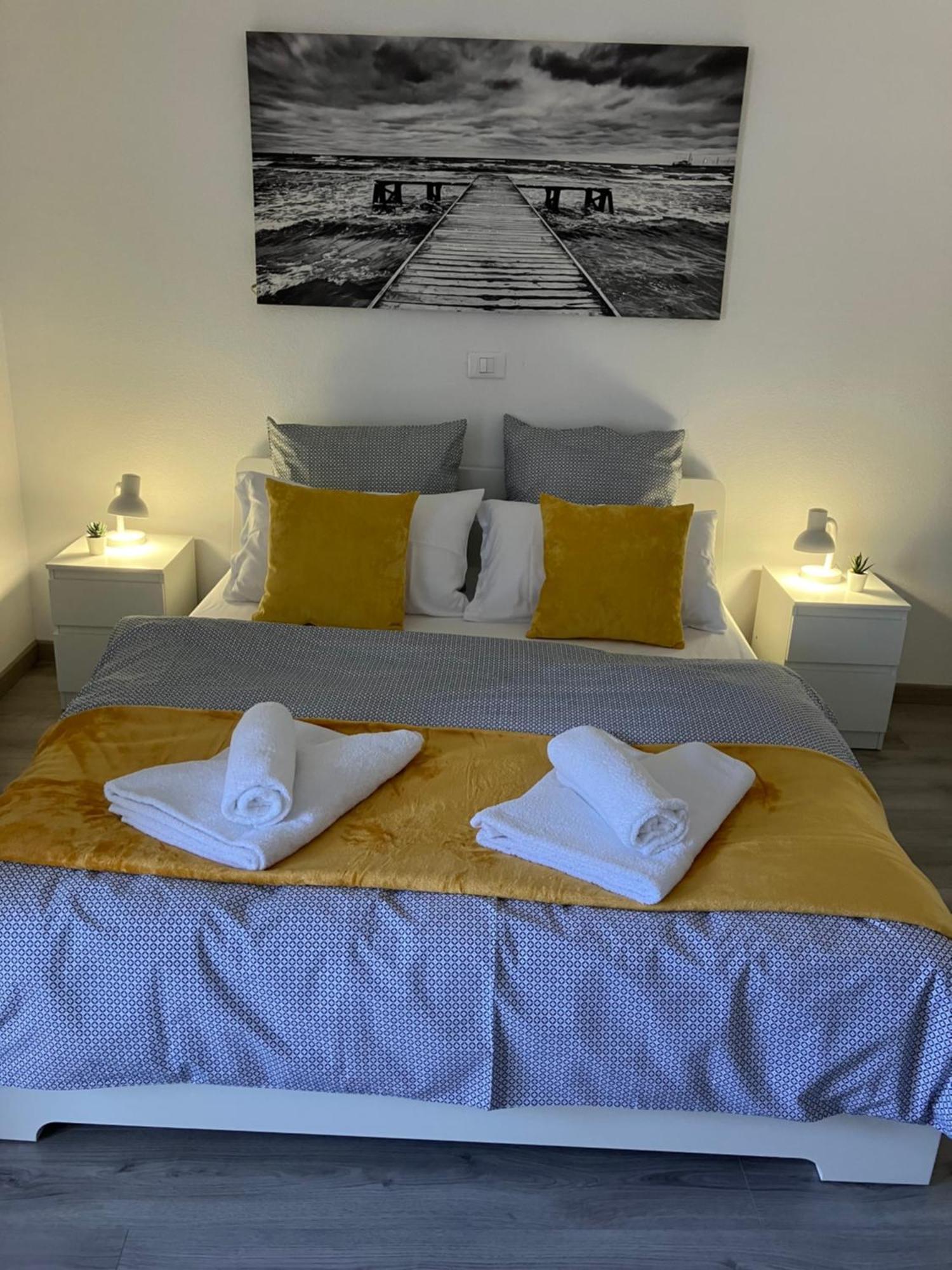 Residenza Giovanni コントネ エクステリア 写真